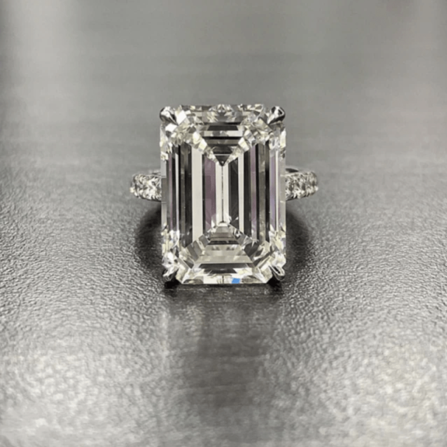 Emeraude | Emerald Cut Ring
