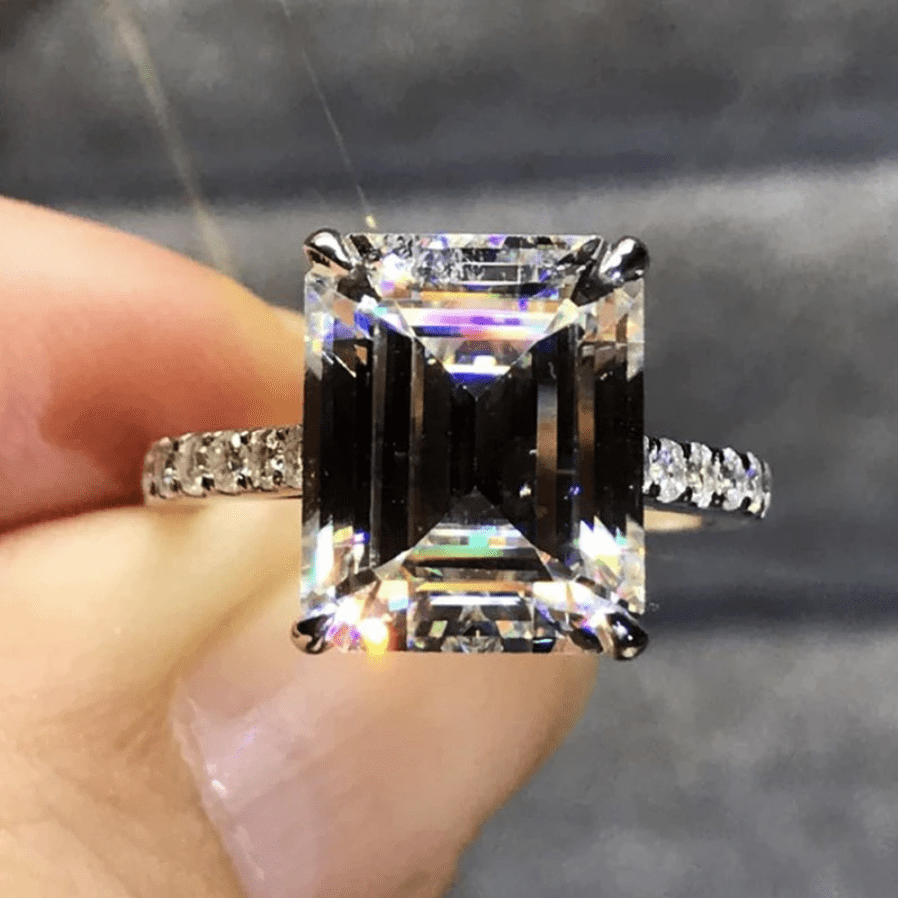 Emeraude | Emerald Cut Ring