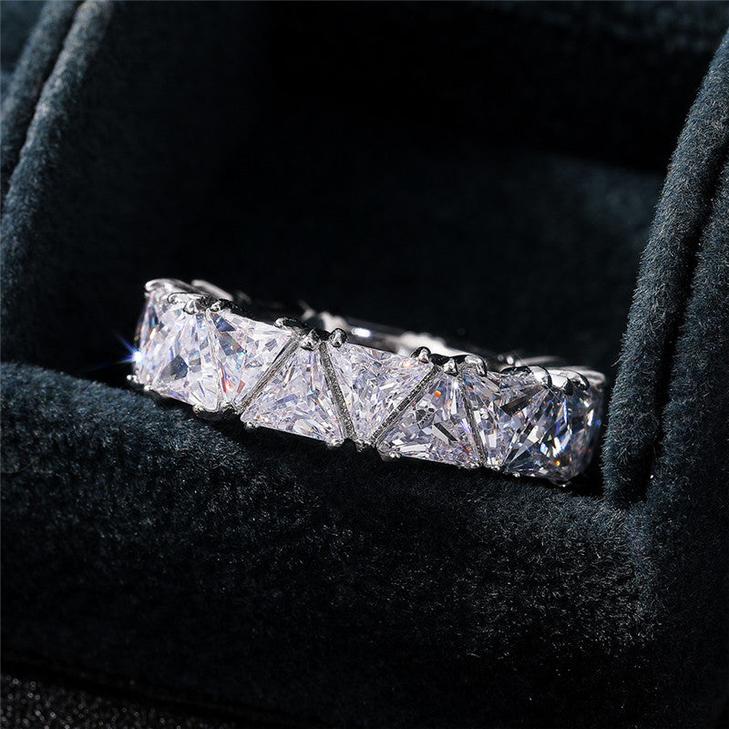 Dahlia | Trinity Band Ring