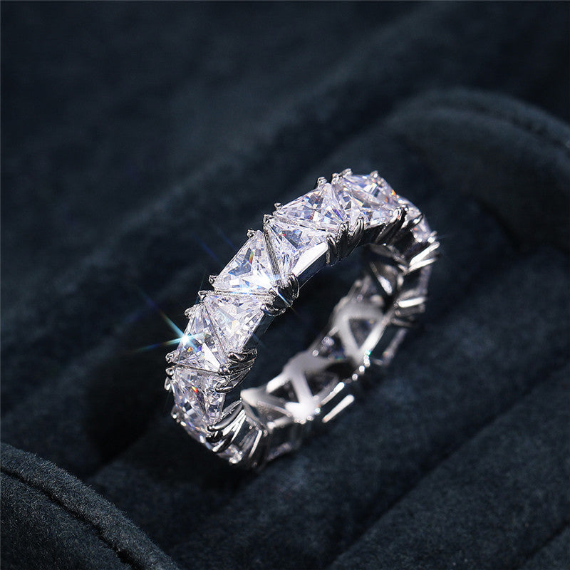 Dahlia | Trinity Band Ring