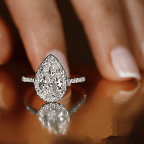 Aurora | Pear Ring